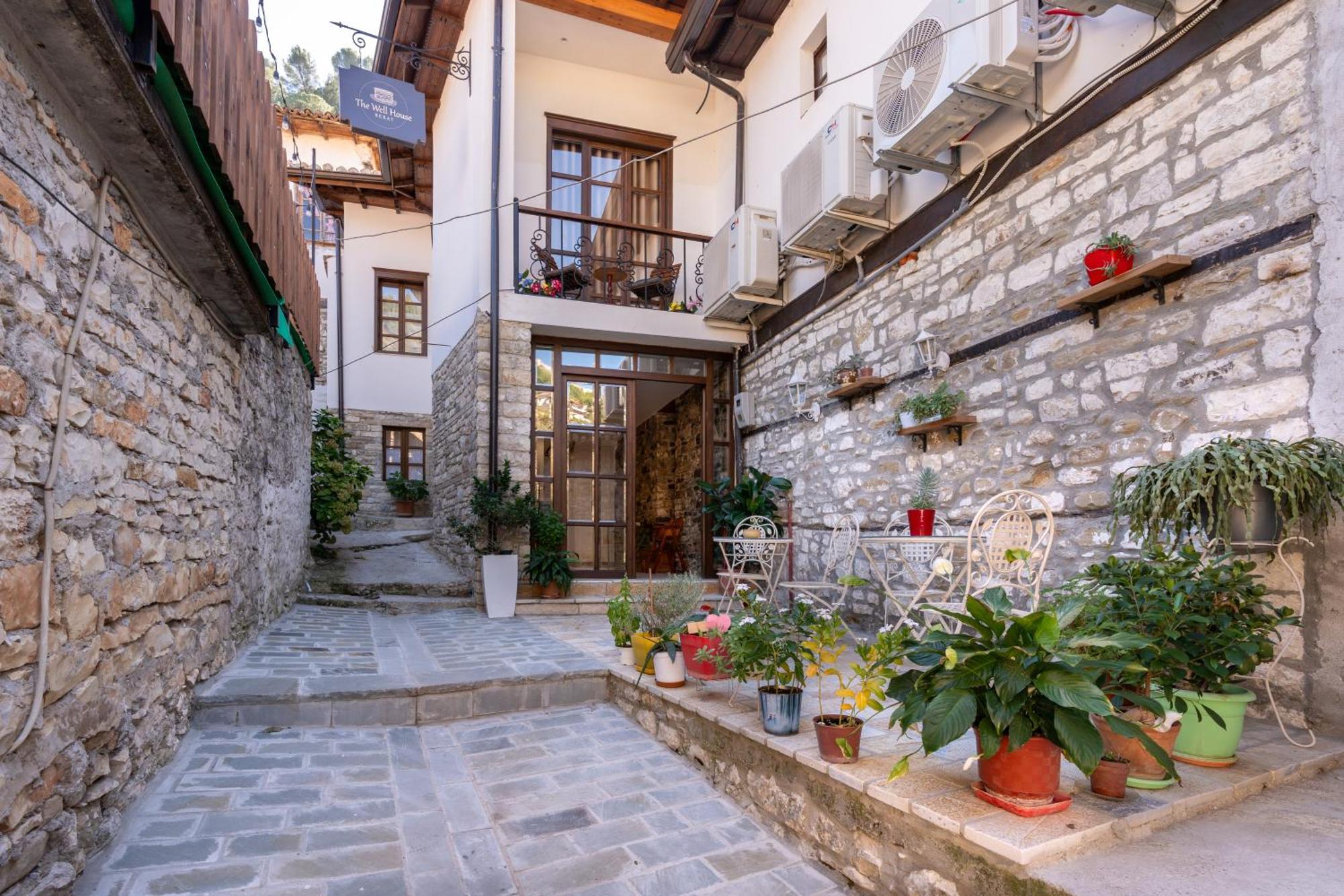The Well House - Unesco Берат Экстерьер фото